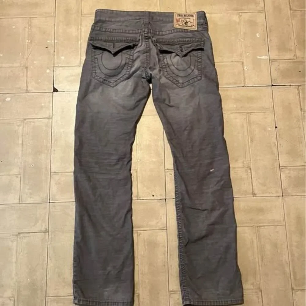 True religion men’s gray straight leg pants size 32x32